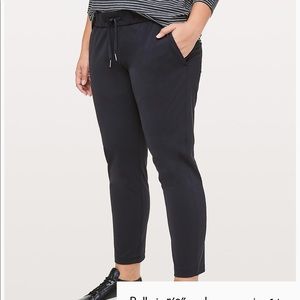 Lululemon On The Fly Pant - Sz 6 (NWT)